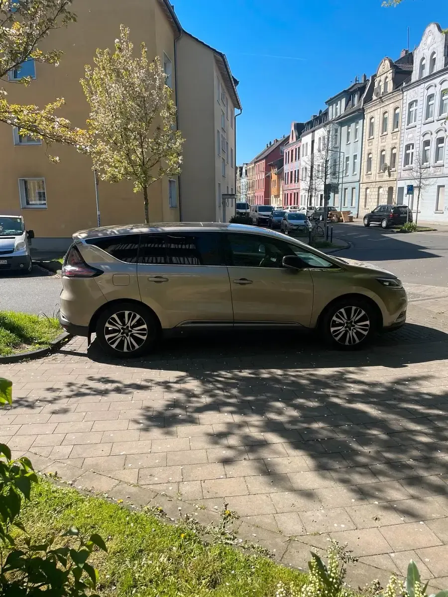 Gebraucht Renault Espace 160 PS (117 kW) 2015 Braun Van / Kleinbus