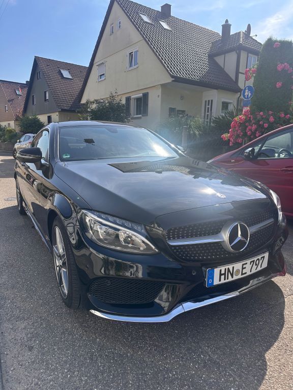 Schwarz Gebraucht 2016 Mercedes C220 AMG Coupé | 21.900 € (Fairer Preis) - Bild 1/4