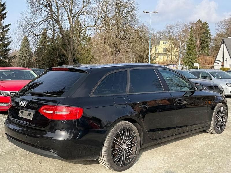 Gebraucht Audi A4 Attraction 190 PS (139 kW) 2015 Schwarz Kombi