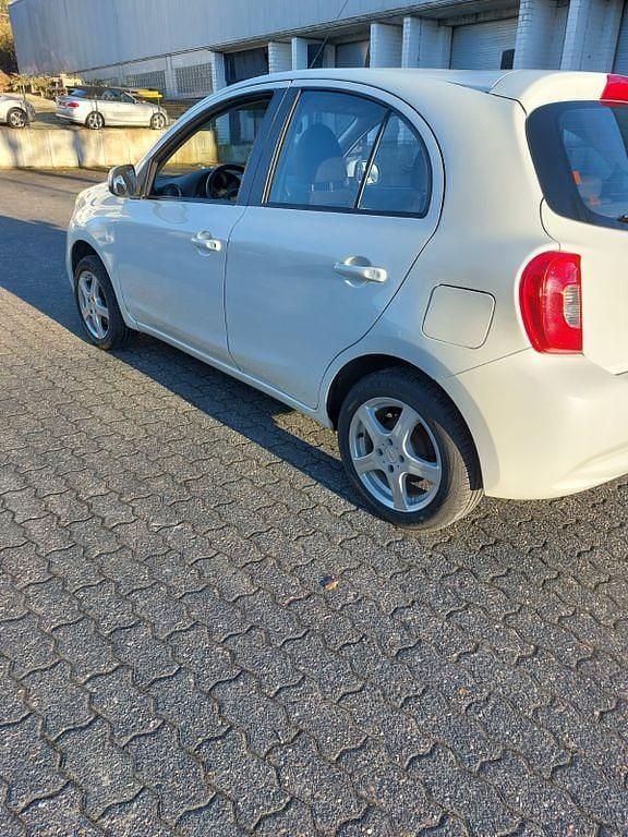 Gebraucht Nissan Micra 80 PS (58 kW) 2014 Weiß Kleinwagen