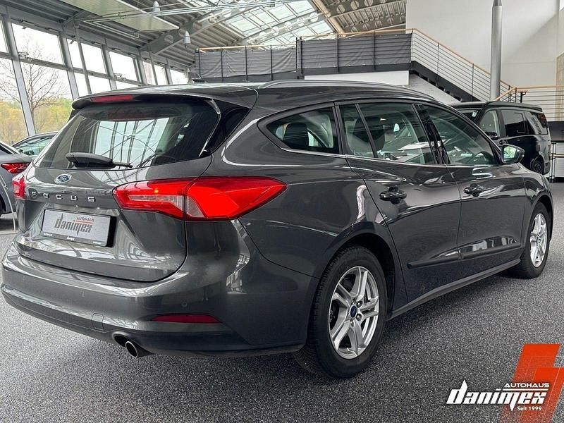 Gebraucht Ford Focus Cool & Connect 120 PS (88 kW) 2019 Grau Kombi