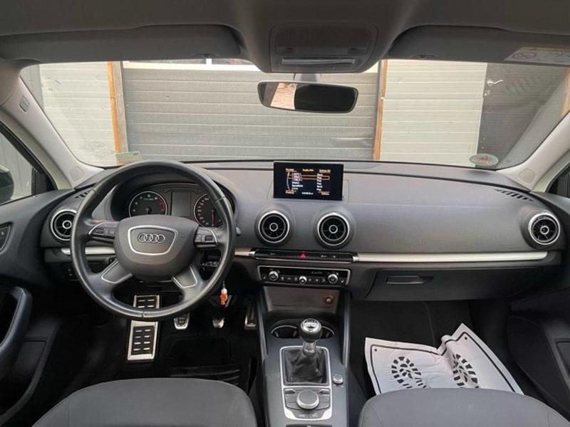 Gebraucht Audi A3 Ambition 110 PS (80 kW) 2015 Silber Limousine