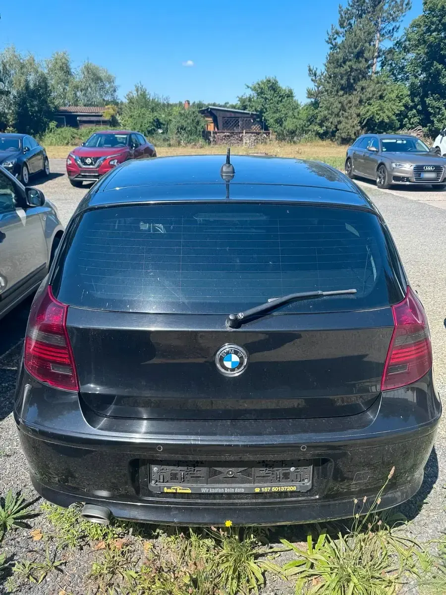 Gebraucht BMW 120 177 PS (130 kW) 2008 Schwarz Kleinwagen