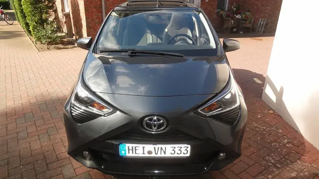 Gebraucht Toyota Aygo 72 PS (52 kW) 2020 Grau Kleinwagen