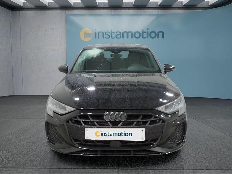 Gebraucht Audi A3 116 PS (85 kW) 2025 Schwarz Limousine