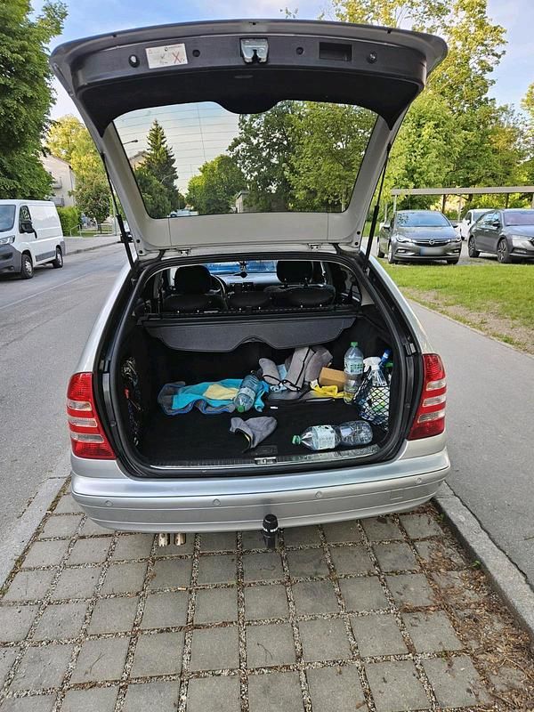 Gebraucht Mercedes C180 143 PS (105 kW) 2007 Grau Kombi