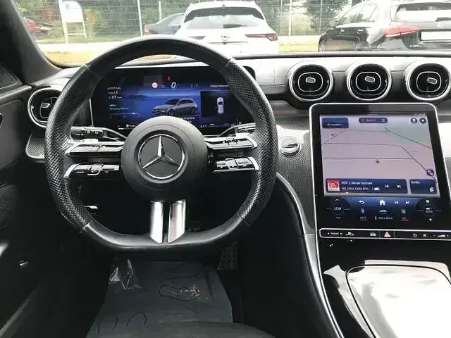 Gebraucht Mercedes C220 AMG 220 PS (161 kW) 2023 Schwarz Limousine
