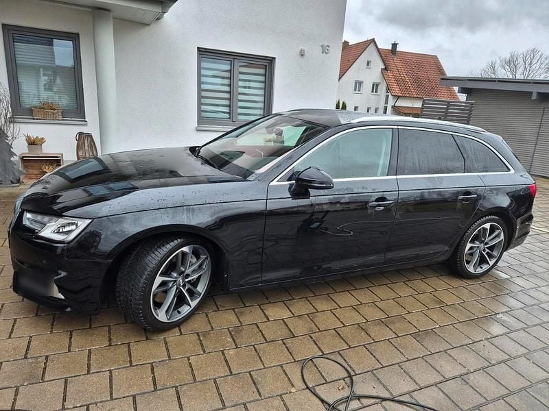 Second-hand Audi A4 S-Line 245 CP (180 kW) 2019 Negru Break