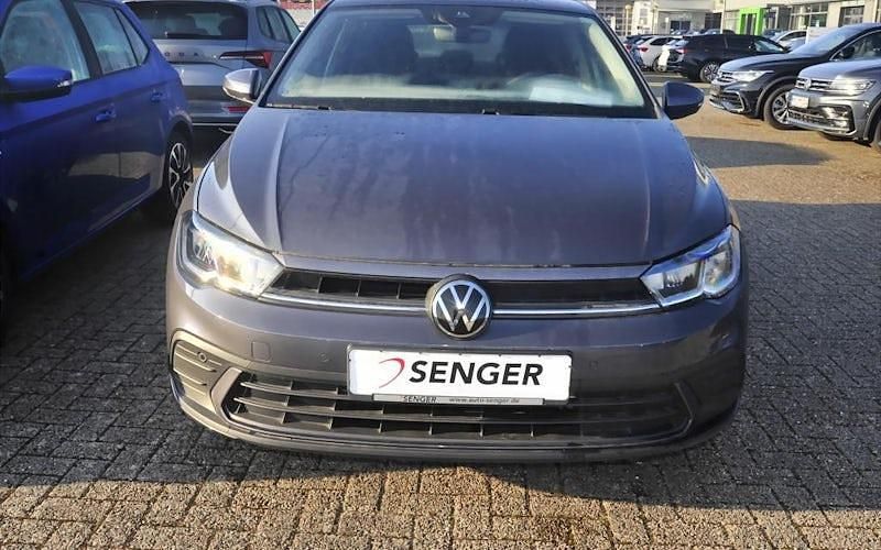 Gebraucht VW Polo Move 80 PS (58 kW) 2023 Rauchgrau metallic Kleinwagen