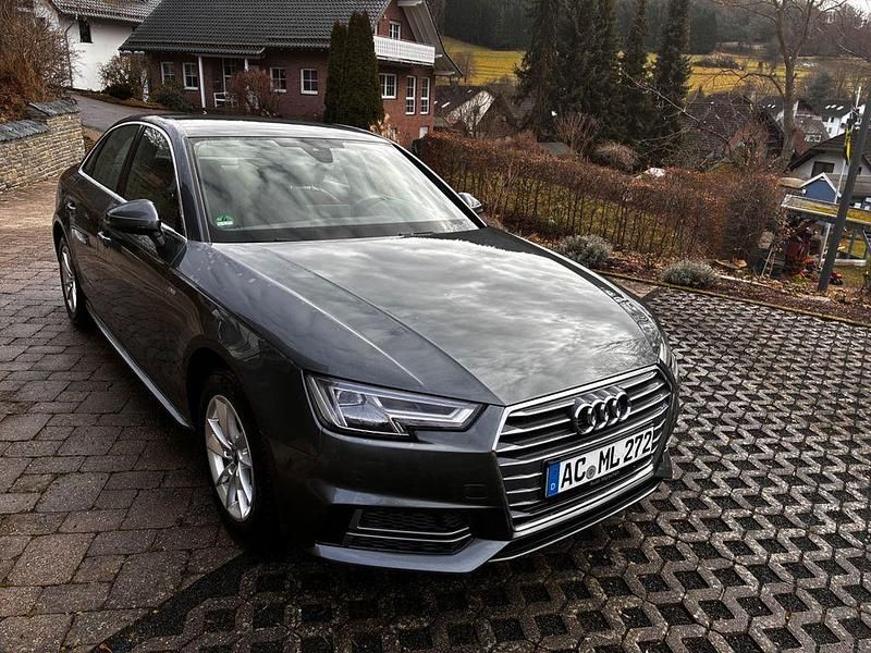 Second-hand Audi A4 Design 150 CP (110 kW) 2017 Gri Berlinǎ