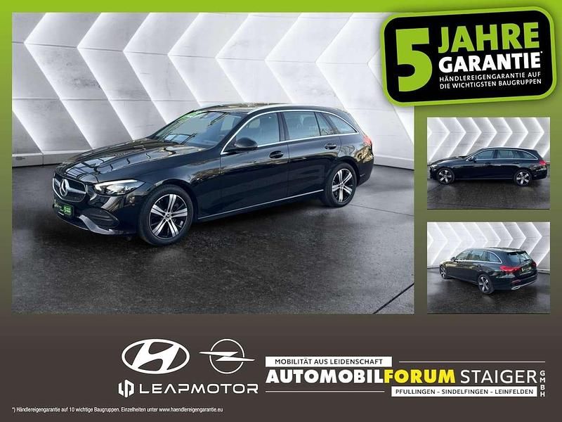 Obsidianschwarz metalliclack Gebraucht 2022 Mercedes C300 Avantgarde Kombi | 33.890 € (Guter Preis) - Bild 1/4