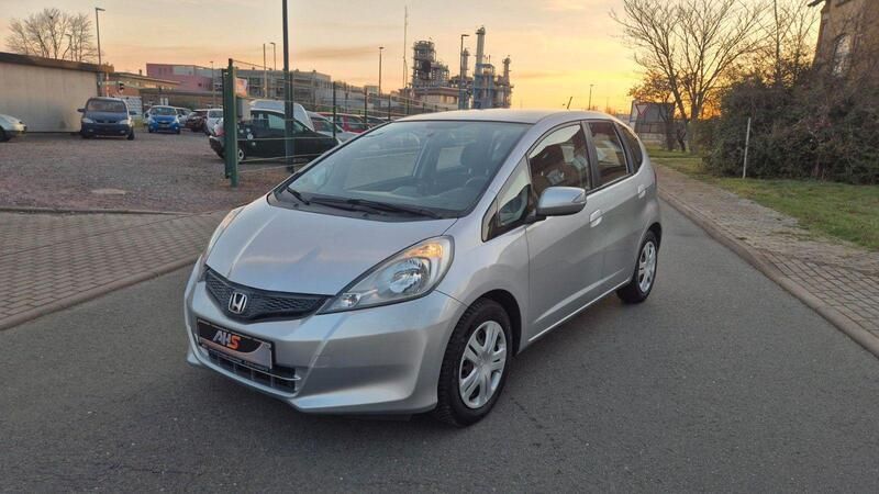 Silber Gebraucht 2011 Honda Jazz Trend Kleinwagen | 8.999 € (Etwas zu teuer) - Bild 1/4