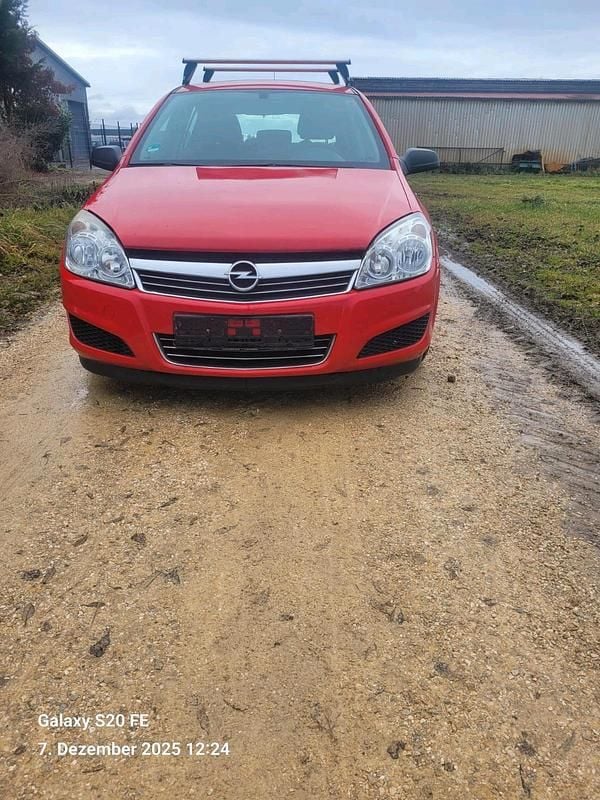 Rot Gebraucht 2009 Opel Astra Kleinwagen | 900 € (Superpreis) - Bild 1/4