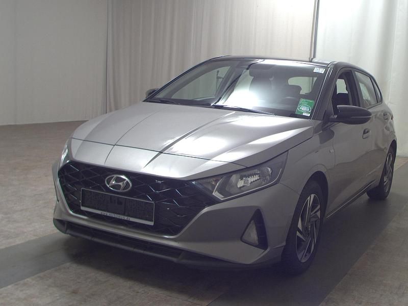 Gebraucht Hyundai i20 101 PS (74 kW) 2022 Grau Kleinwagen