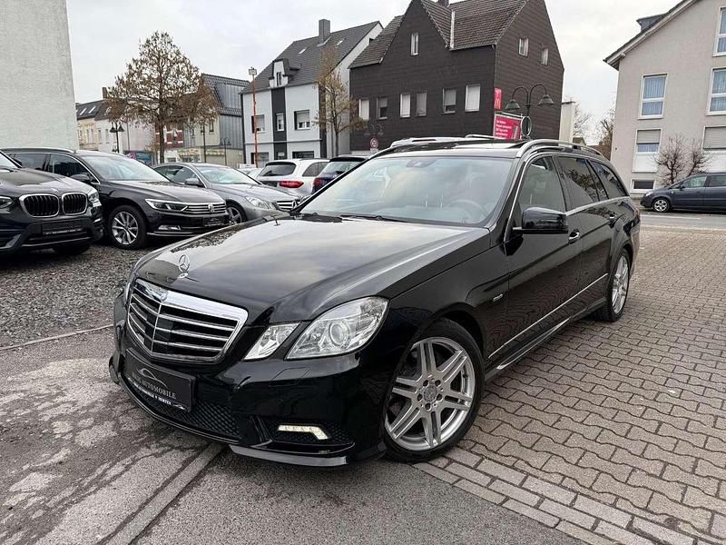 Gebraucht Mercedes E350 AMG 292 PS (214 kW) 2009 Schwarz Kombi