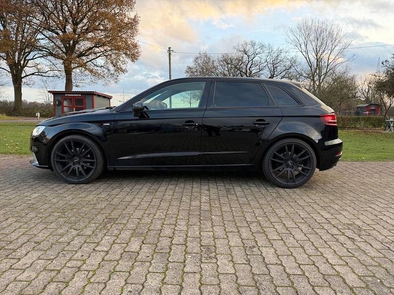 Gebraucht Audi A3 Sport 150 PS (110 kW) 2018 Schwarz Limousine