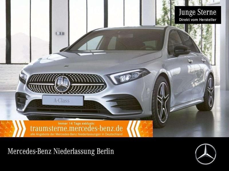 Weiß Gebraucht 2022 Mercedes A200 AMG Limousine | 28.890 € (Fairer Preis) - Bild 1/3