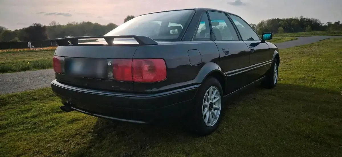 Gebraucht Audi 80 174 PS (127 kW) 1992 Schwarz Limousine