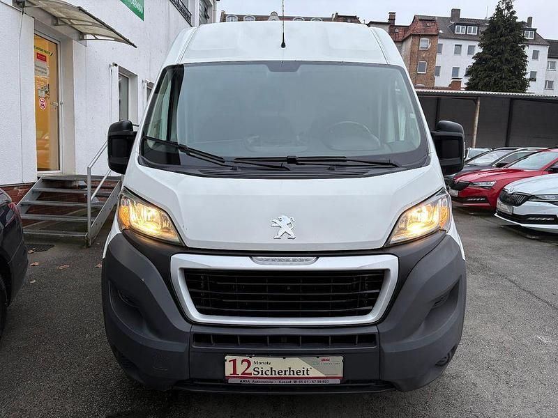 Gebraucht Peugeot Boxer Comfort 131 PS (96 kW) 2016 Weiß Van