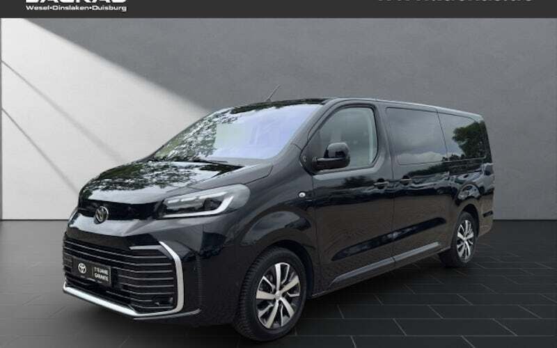 Schwarz Gebraucht 2024 Toyota Proace Verso Team Kombi | 43.900 € (Teuer) - Bild 1/2