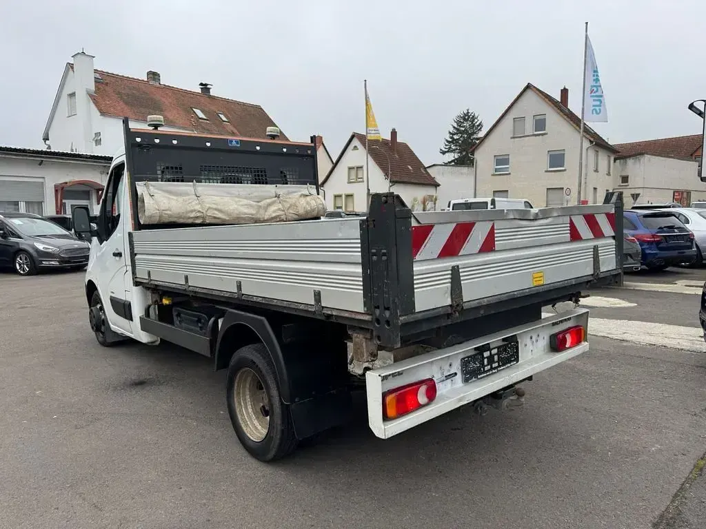 Gebraucht Opel Movano 125 PS (91 kW) 2012 Weiß Van / Kleinbus