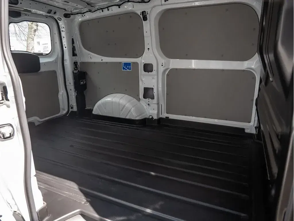 Uusi Ford Transit Custom 136 HP (100 kW) 2026 Valkoinen Sedan