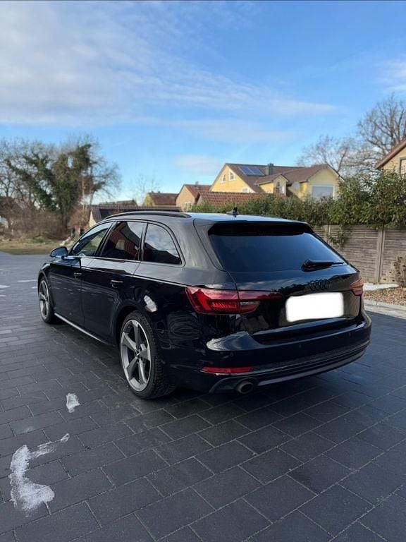 Gebraucht Audi A4 S-Line 150 PS (110 kW) 2018 Schwarz Kombi