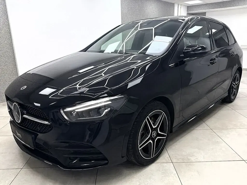 Gebraucht Mercedes B250e Sport Edition 218 PS (160 kW) 2022 Schwarz Kleinwagen