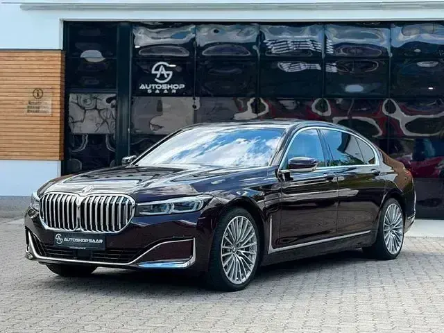 Gebraucht BMW 745 Performance 394 PS (289 kW) 2020 Rot Limousine