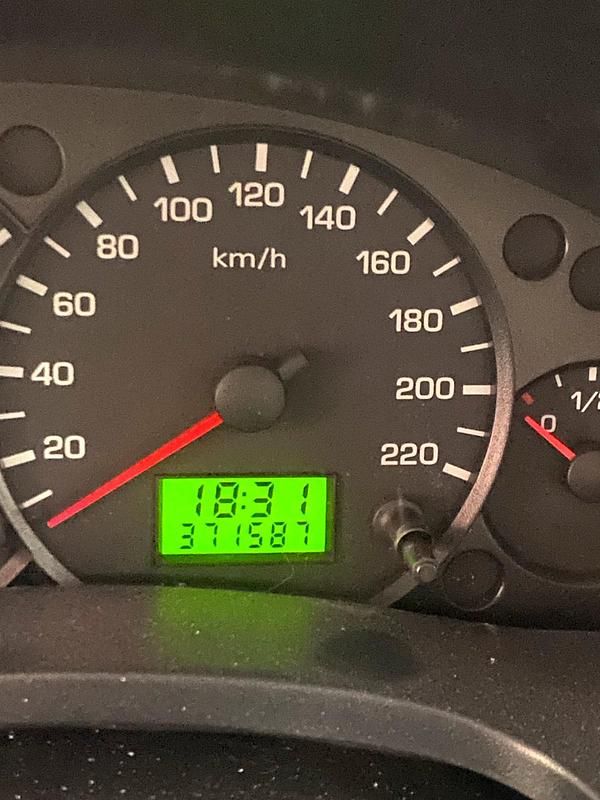 Gebraucht Ford Tourneo Connect 90 PS (66 kW) 2007 Silber Van / Kleinbus