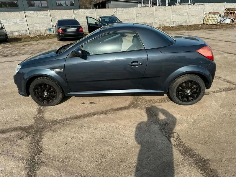 Gebraucht Opel Tigra 125 PS (91 kW) 2007 Blau Cabrio
