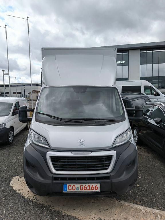 Gebraucht Peugeot Boxer 163 PS (119 kW) 2019 Silber Van