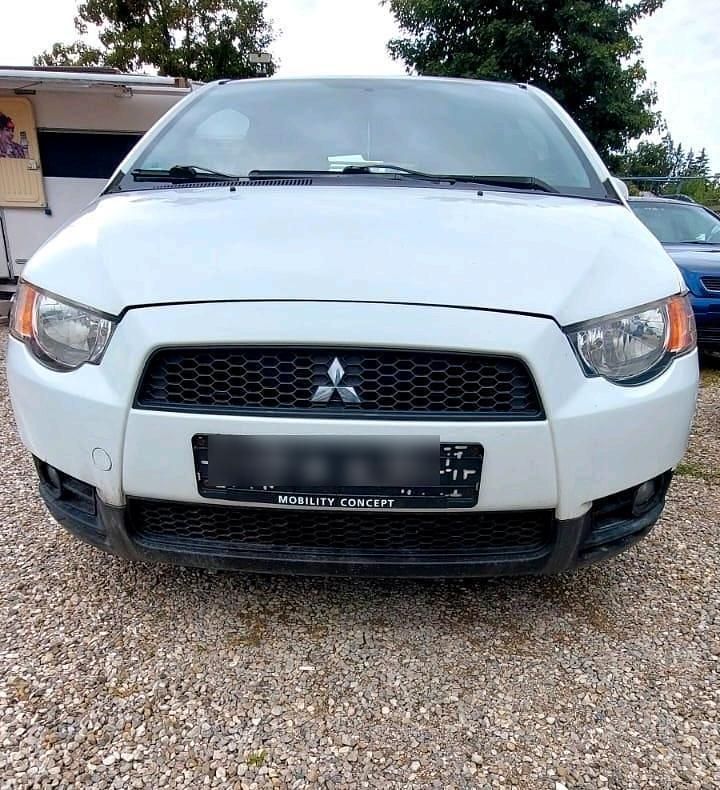 Weiß Gebraucht 2012 Mitsubishi Colt Kleinwagen | 3.200 € (Teuer) - Bild 1/4