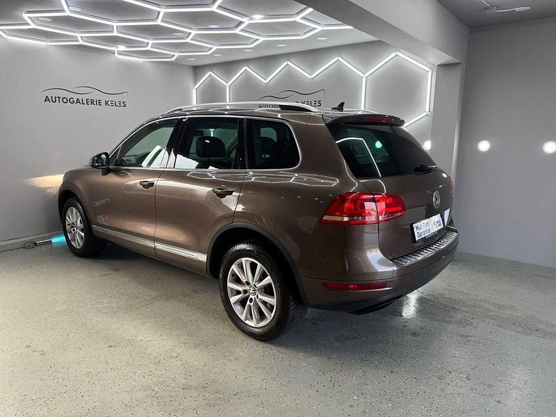 Gebraucht VW Touareg 245 PS (180 kW) 2011 Graciosabraun metallic SUV