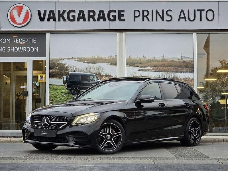 Schwarz Gebraucht 2019 Mercedes C180 Premium Plus Kombi | 19.900 € - Bild 1/4