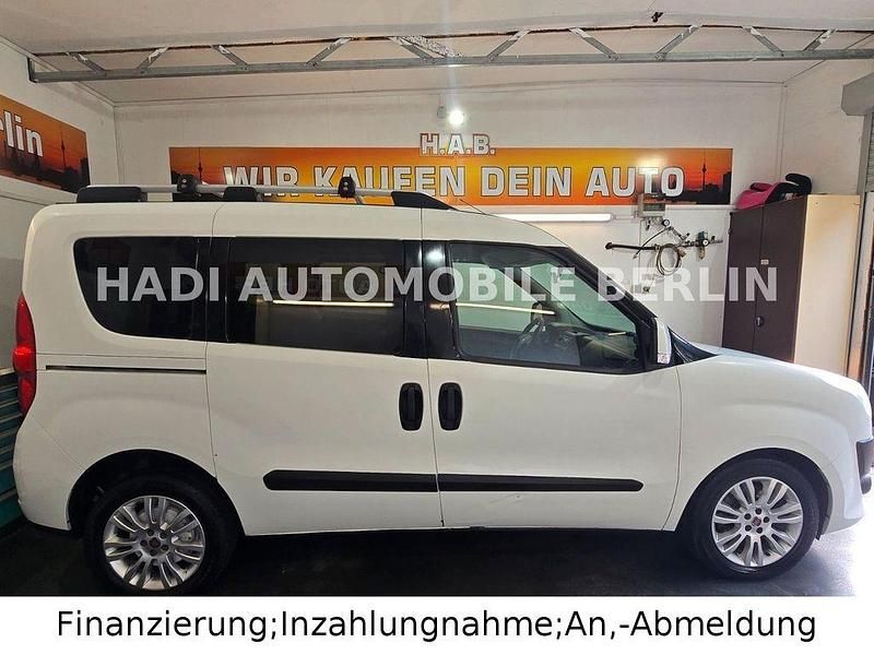 Gebraucht Fiat Doblò Dynamic 95 PS (69 kW) 2010 Weiß Van / Kleinbus