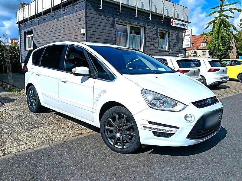 Weiß Gebraucht 2012 Ford S-MAX S Van / Kleinbus | 6.995 € (Fairer Preis) - Bild 1/4
