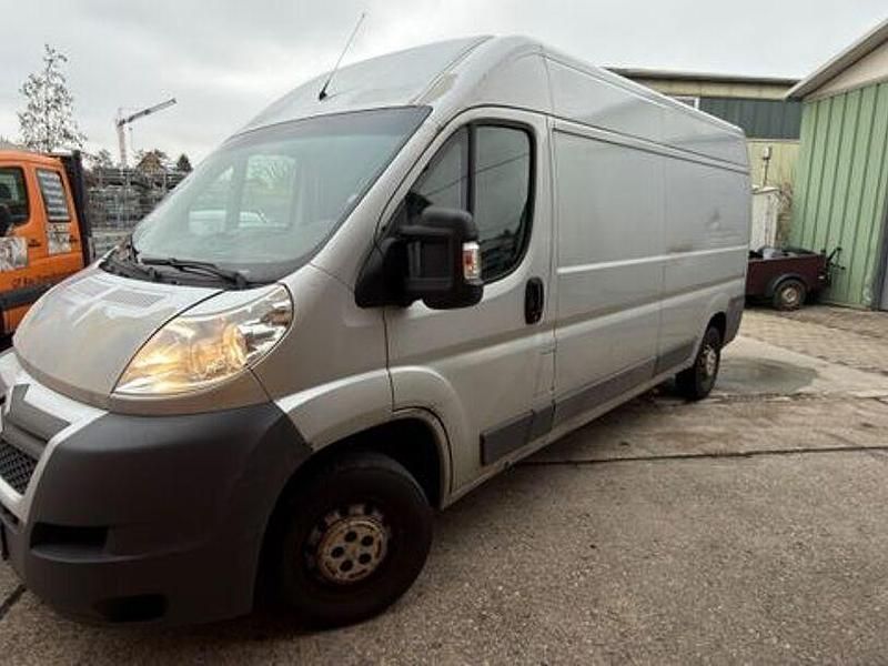 Gebraucht Citroën Jumper 131 PS (96 kW) 2013 Silber Van / Kleinbus