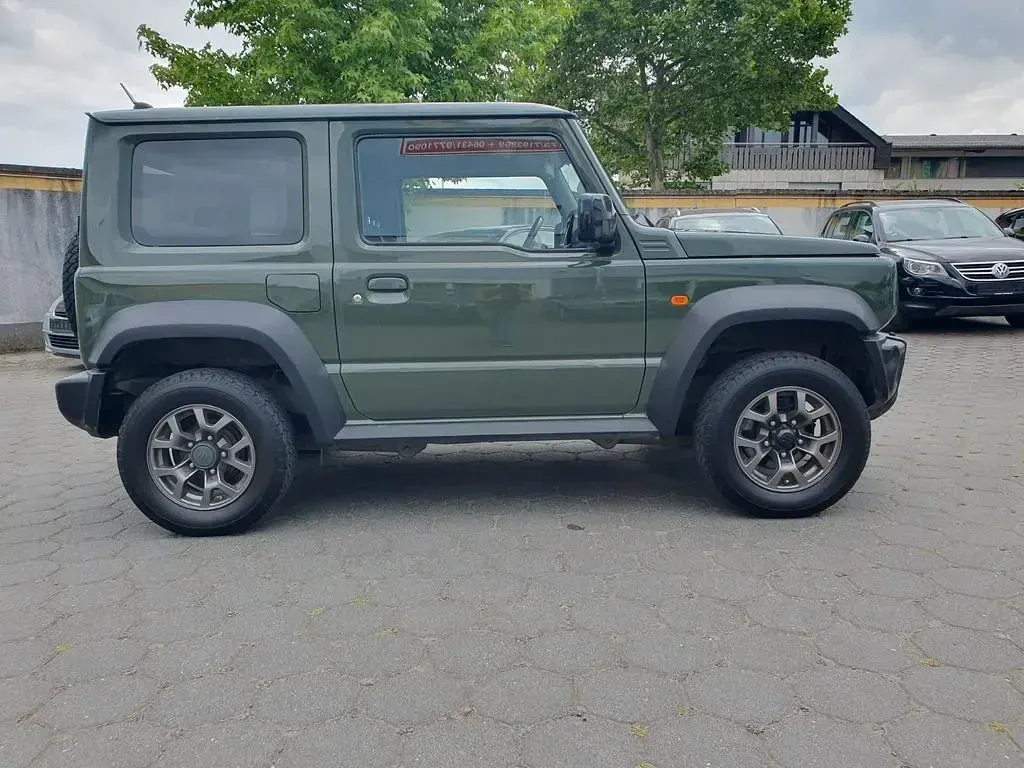 Gebraucht Suzuki Jimny 102 PS (75 kW) 2018 Grün SUV