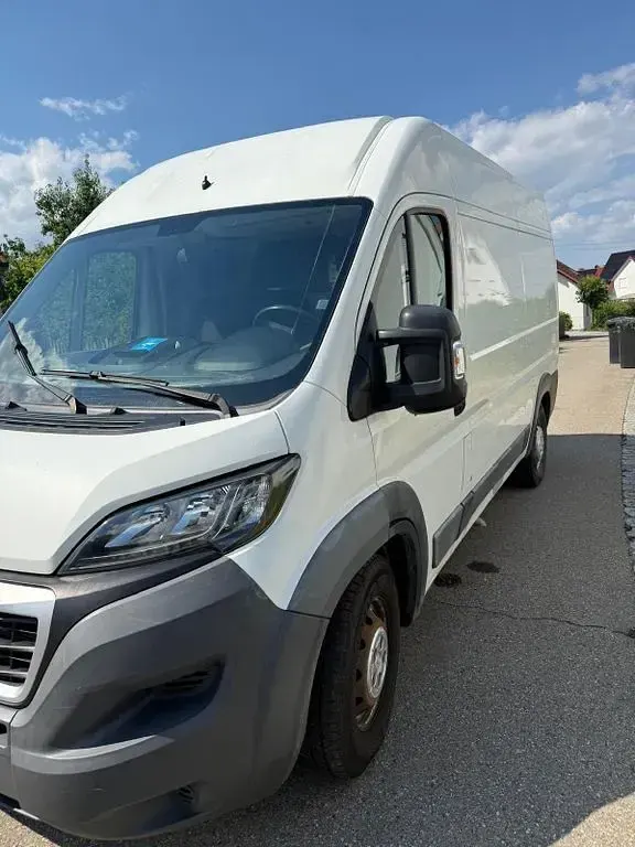 Gebraucht Peugeot Boxer 177 PS (130 kW) 2015 Weiß Van