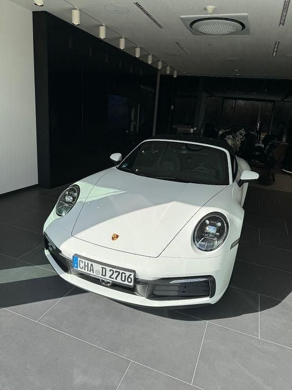 Weiß Gebraucht 2020 Porsche 911 Carrera S Cabriolet Cabrio | 132.300 € (Fairer Preis) - Bild 1/4