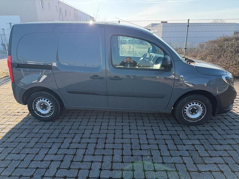 Gebraucht Mercedes Citan 109 90 PS (66 kW) 2017 Delfingrau Abholung