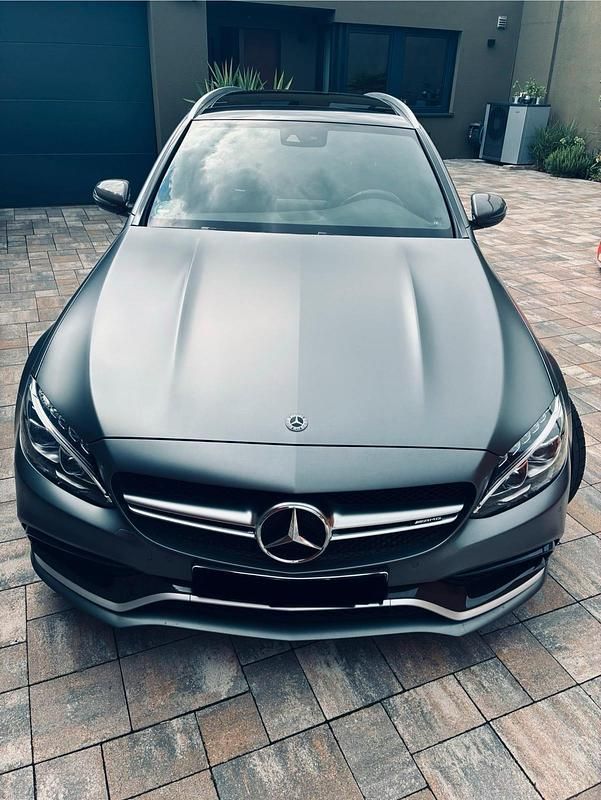 Grau Gebraucht 2018 Mercedes C63 AMG AMG Kombi | 55.999 € (Fairer Preis) - Bild 1/4