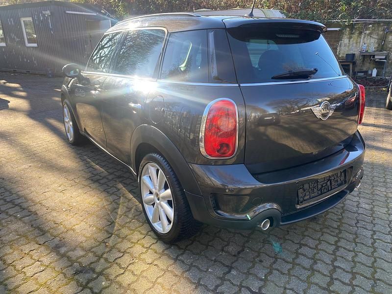 Gebraucht Mini Cooper 140 PS (102 kW) 2015 Braun Kleinwagen