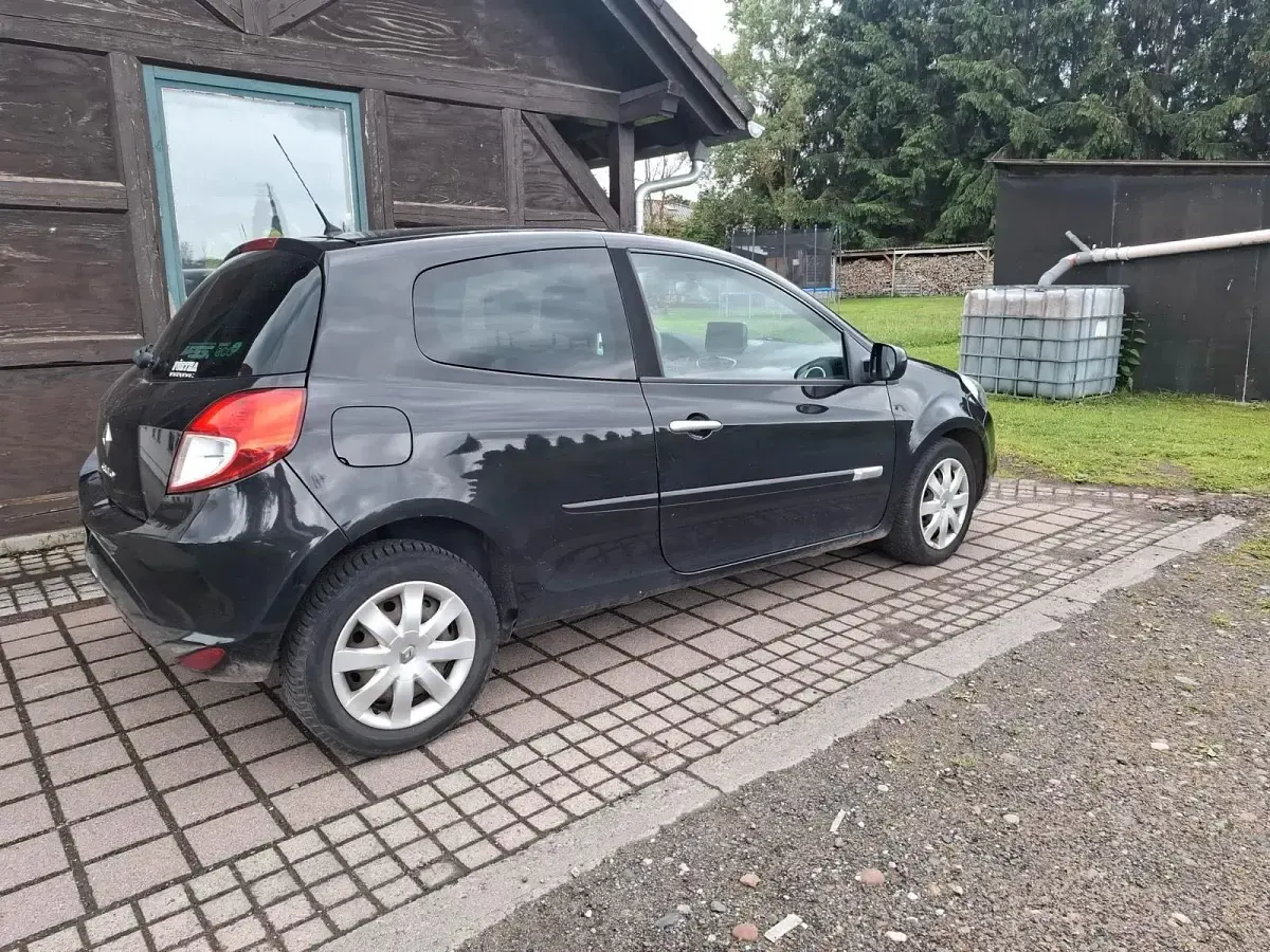 Gebraucht Renault Clio 75 PS (55 kW) 2011 Schwarz Kleinwagen
