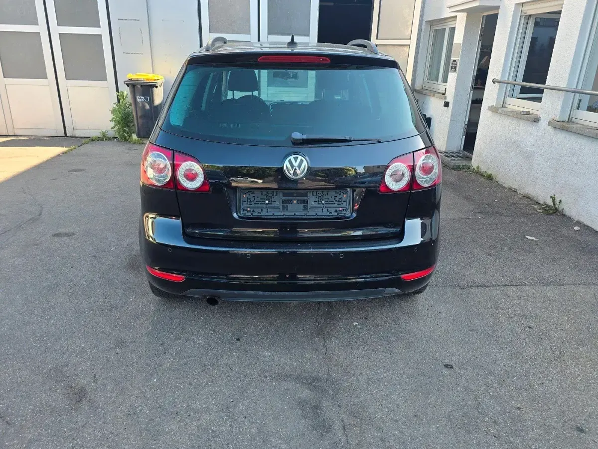Gebraucht VW Golf Plus Match 105 PS (77 kW) 2012 Schwarz Van / Kleinbus