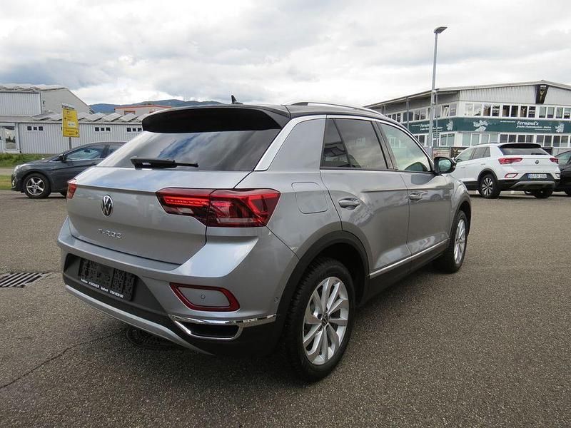 Gebraucht VW T-Roc Style 150 PS (110 kW) 2024 Silber SUV