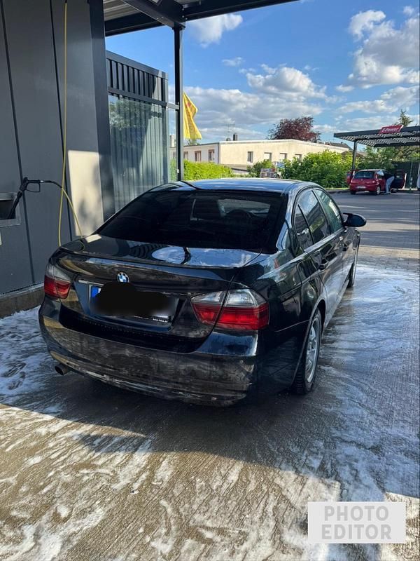 Schwarz Gebraucht 2007 BMW 318 Limousine | 3.000 € (Guter Preis) - Bild 1/4