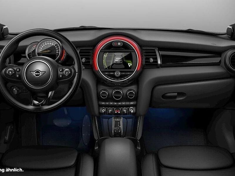 Gebraucht Mini Cooper 136 PS (100 kW) 2019 Moonwalk grey () Kleinwagen