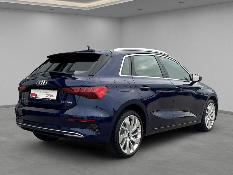 Gebraucht Audi A3 Ambiente 150 PS (110 kW) 2022 Navarrablau metallic Limousine